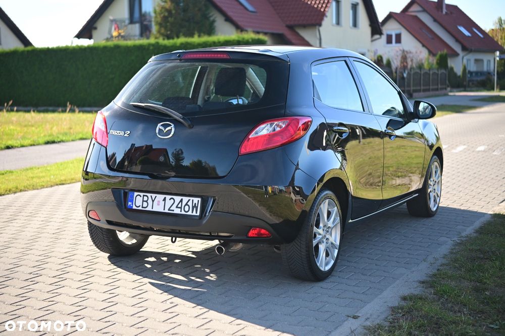 Mazda 2 - 16