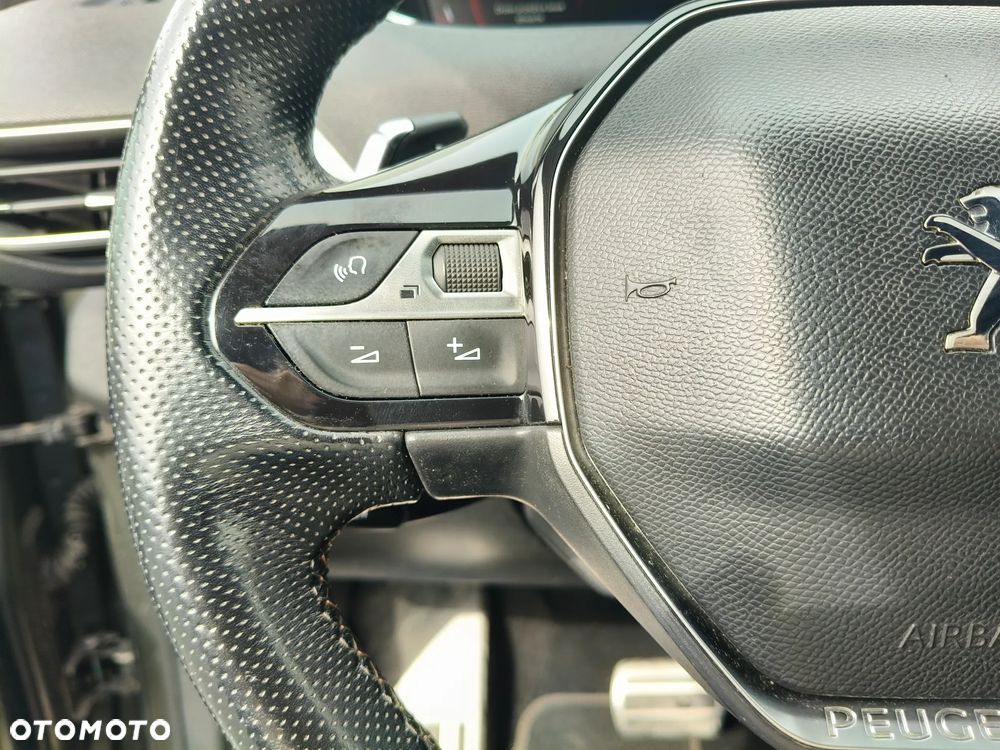 Peugeot 5008 2.0 BlueHDI GT S&S EAT8 - 17