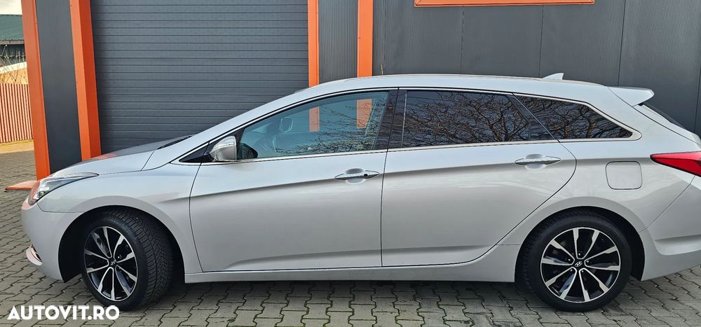 Hyundai i40 Kombi 1.7 CRDi Premium - 9