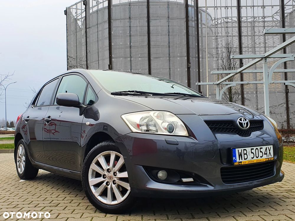 Toyota Auris 1.6 VVT-i Sol - 1