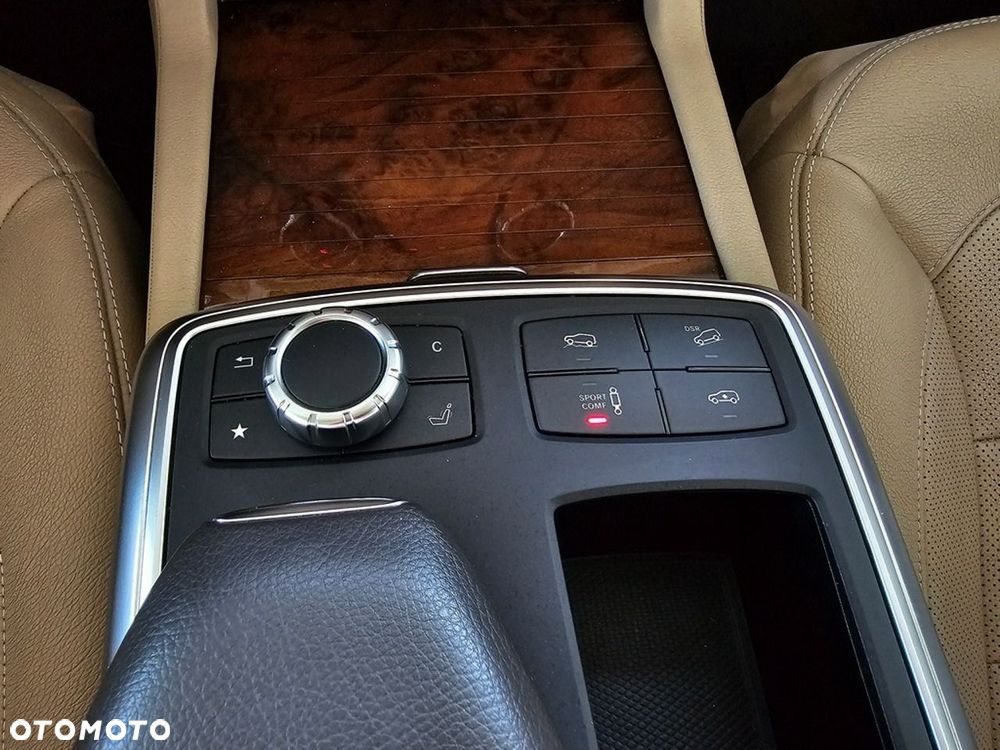 Mercedes-Benz GL 350 BlueTEC 4Matic 7G-TRONIC - 28