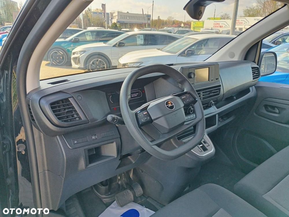 Opel Vivaro - 8