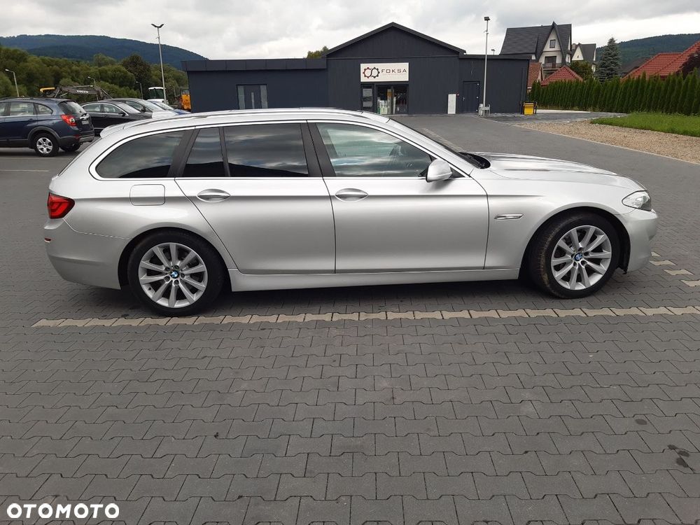 BMW Seria 5 525d xDrive Luxury Line - 8