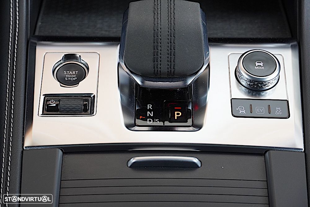 Jaguar F-Pace 2.0 P400e AWD R-Dynamic S - 32