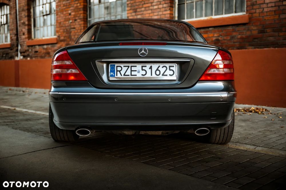 Mercedes-Benz CL 500 - 8