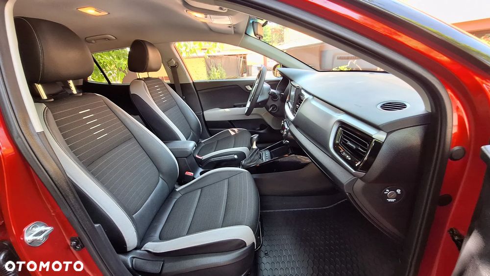 Kia Stonic 1.6 CRDi SCR L - 10