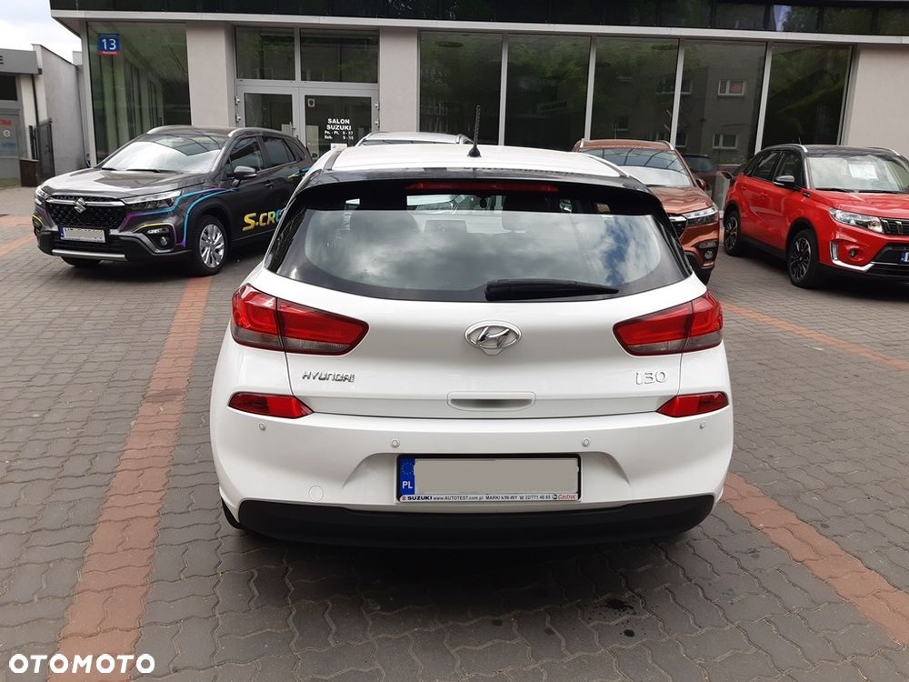 Hyundai i30 1.4 Classic + - 6