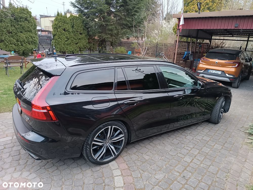 Volvo V60 D3 R-Design - 4