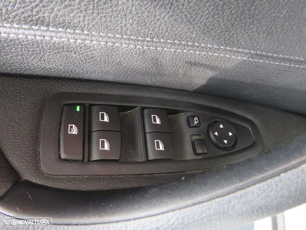 BMW X1 16 d sDrive xLine Auto - 12