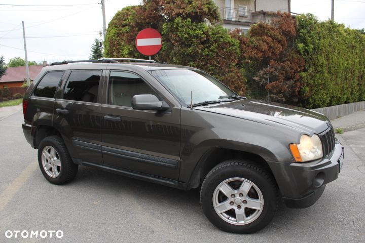 Jeep Grand Cherokee - 16