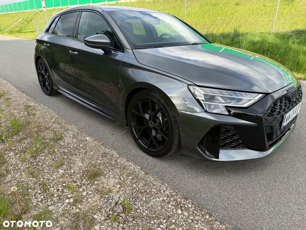 Audi RS3 Sportback TFSI Quattro S tronic - 4