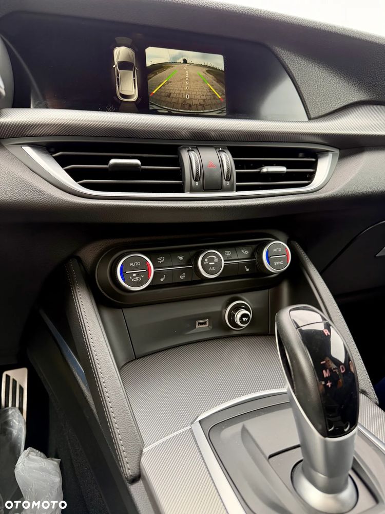 Alfa Romeo Stelvio 2.0 Turbo Executive Q4 - 24