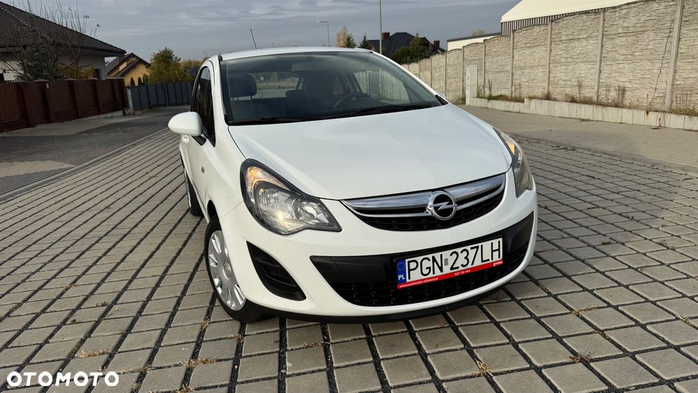 Opel Corsa 2012 photo 2