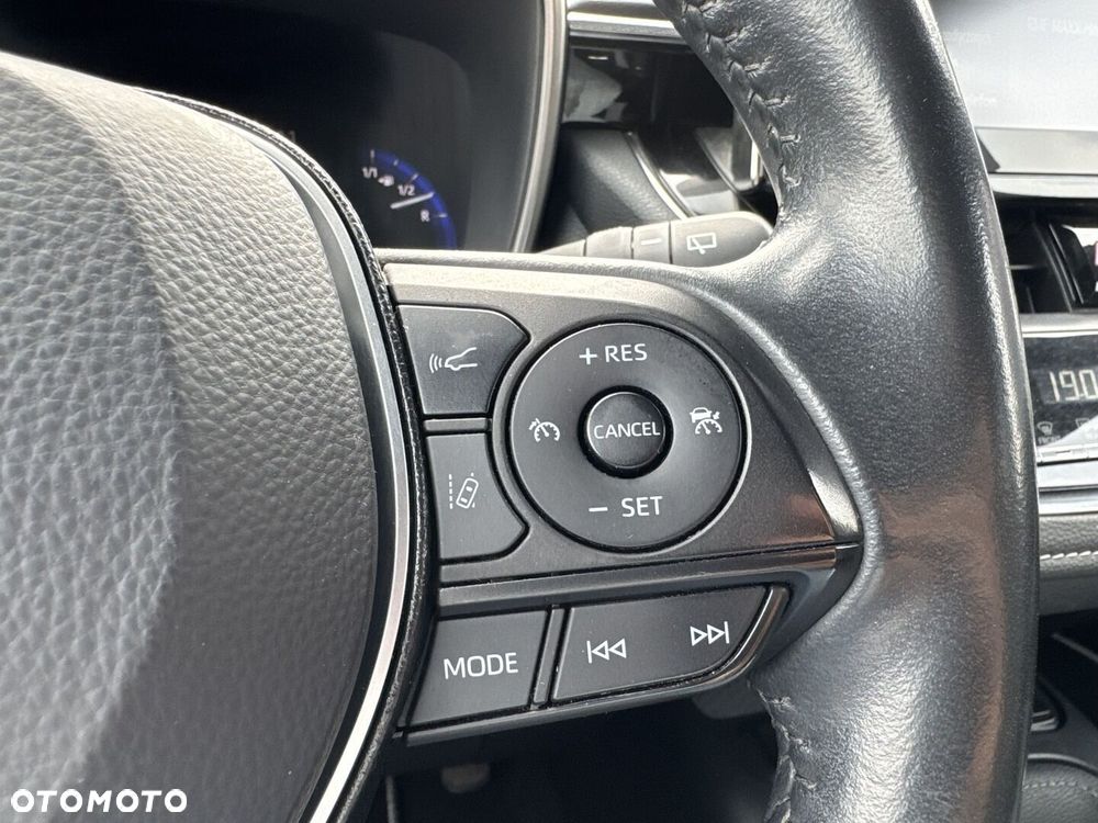 Toyota Corolla 1.8 Hybrid Comfort - 19