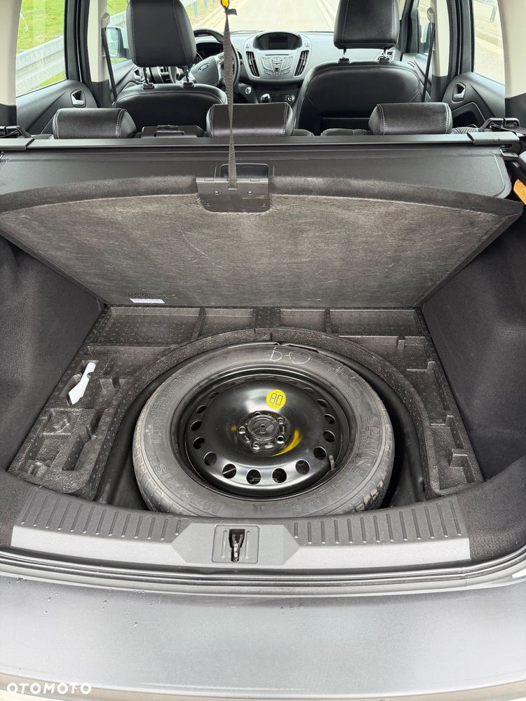 Ford Kuga 1.6 EcoBoost 2x4 Individual - 33