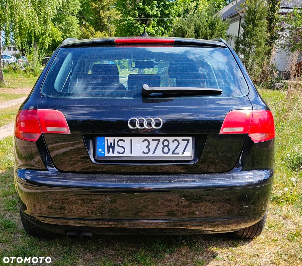 Audi A3 Sportback - 2