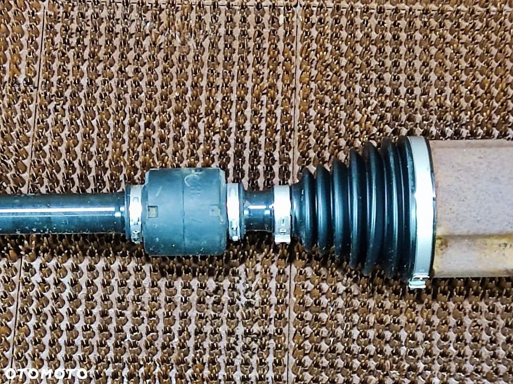 TOYOTA HIGHLANDER 3.5i 4x4 Aut 20-24r Półoś Lewa - 3