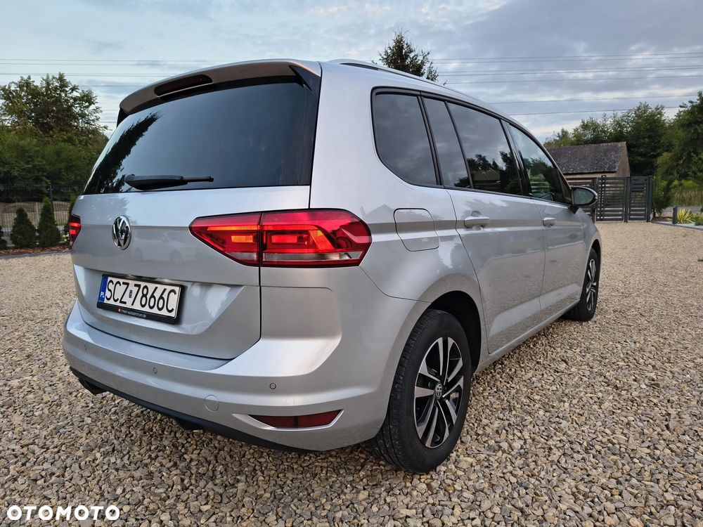 Volkswagen Touran 2.0 TDI BMT United - 9