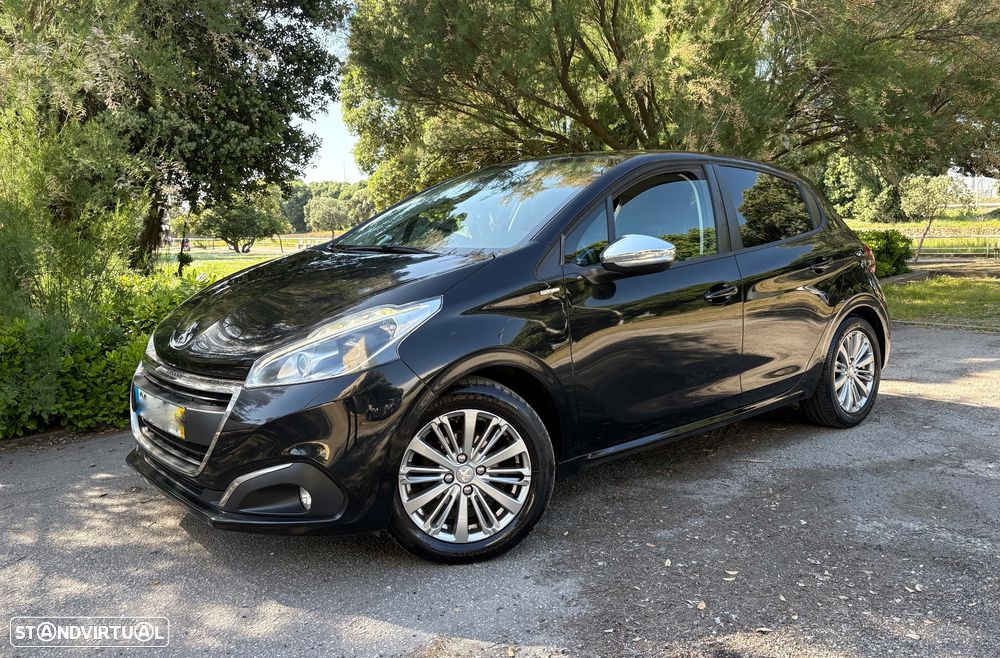 Peugeot 208 1.2 PureTech Style - 1