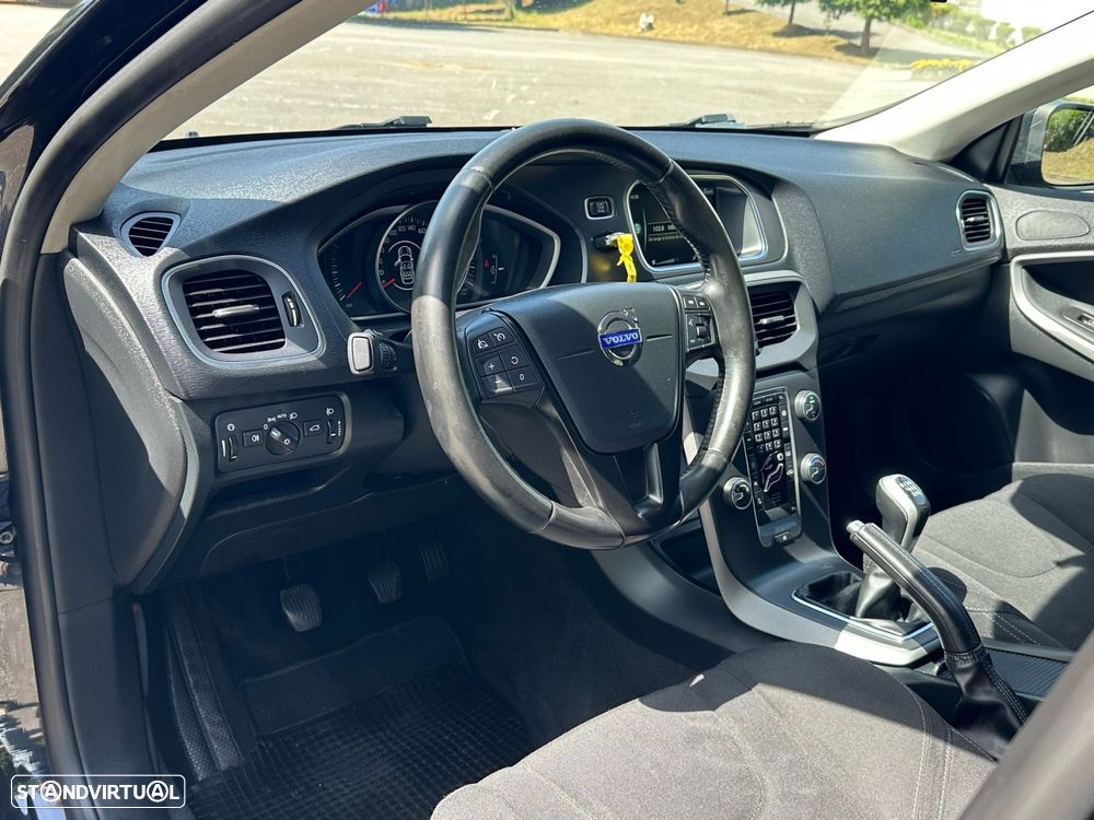 Volvo V40 Cross Country 1.6 D2 Momentum - 5