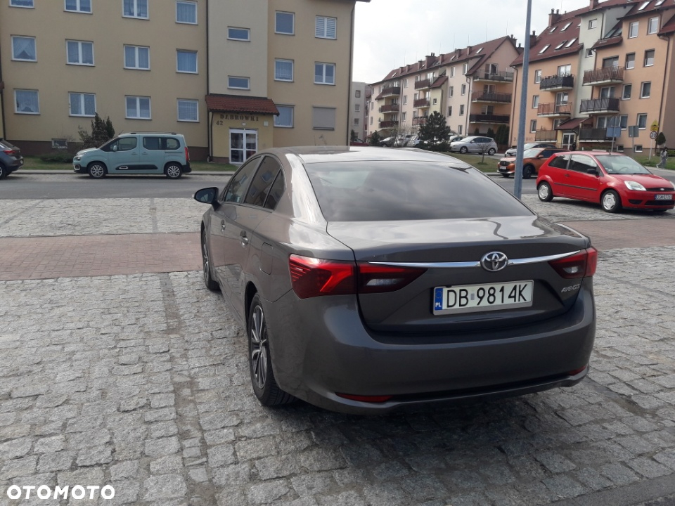 Toyota Avensis 1.8 Prestige - 4