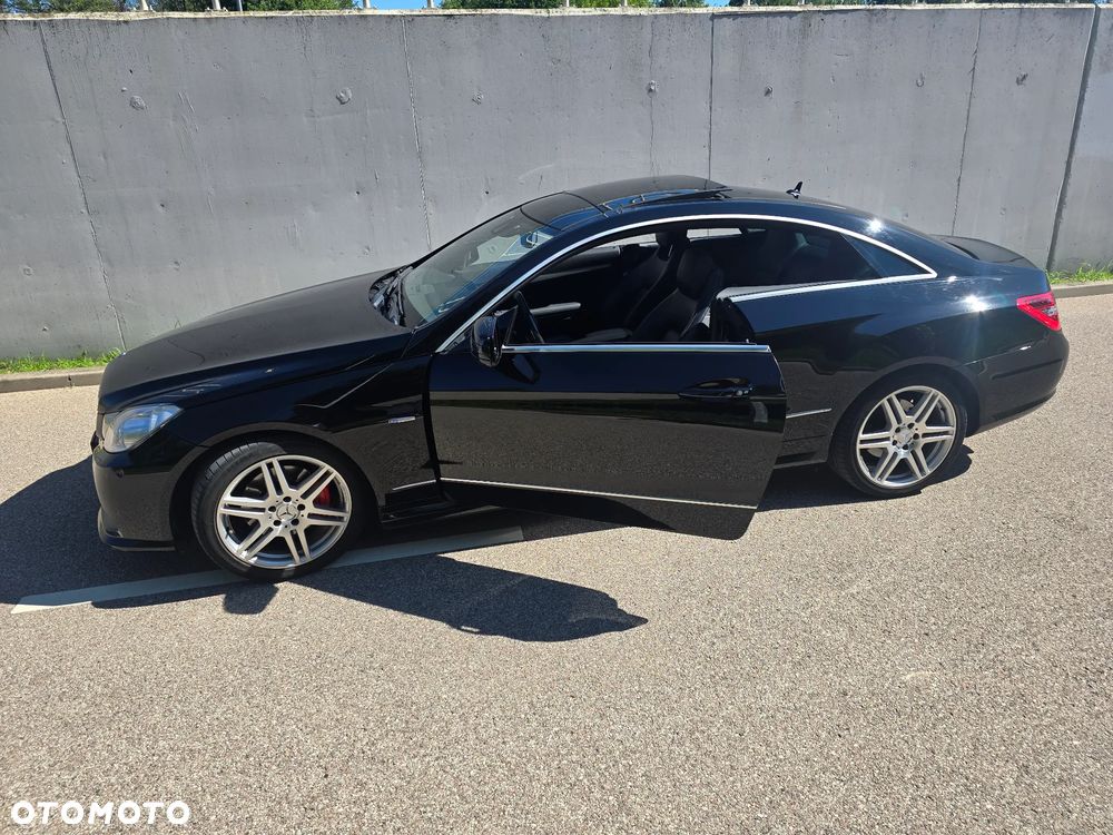 Mercedes-Benz Klasa E 220 CDI DPF BlueEFFICIENCY Automatik Elegance - 13