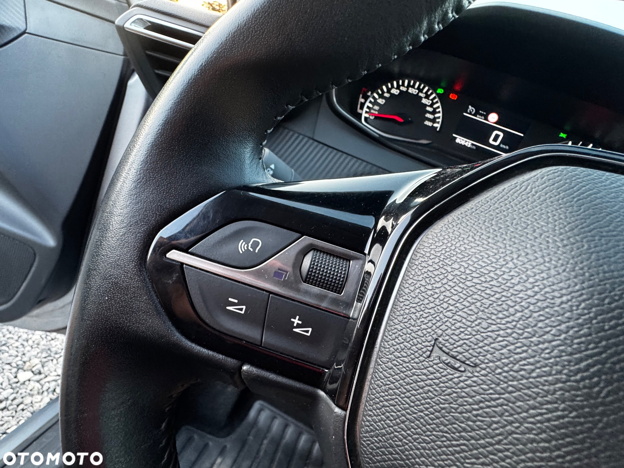 Peugeot 208 1.2 PureTech Active S&S - 24