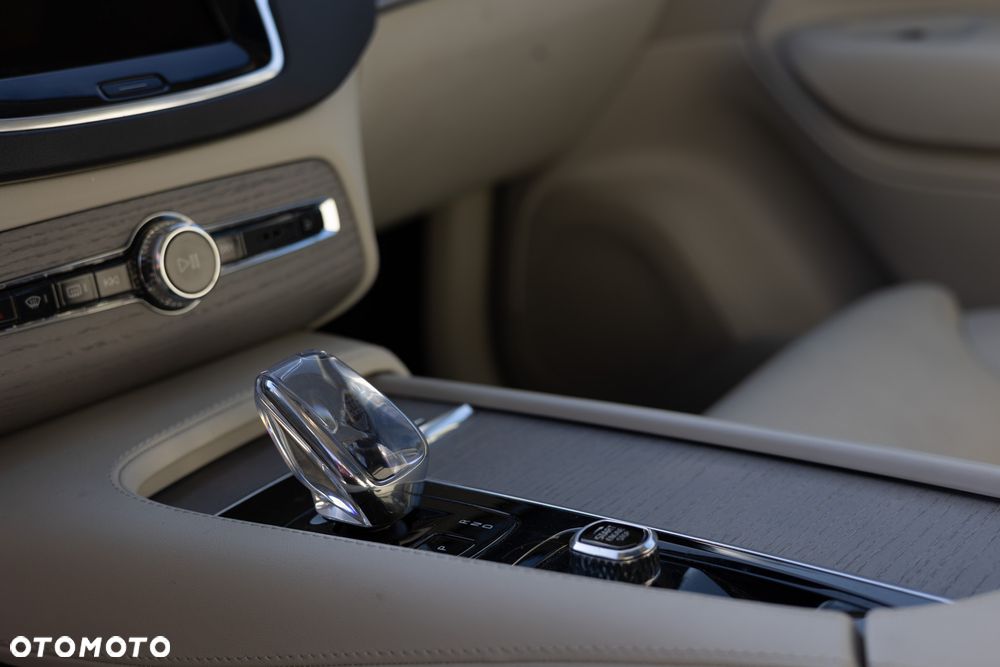Volvo XC 90 B5 B AWD Ultra Bright - 3