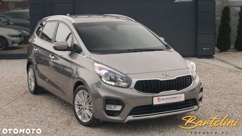 Kia Carens - 1