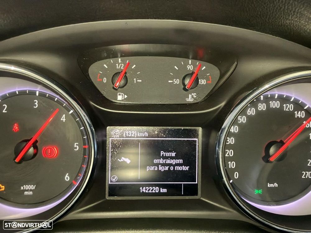 Opel Astra Sports Tourer - 11