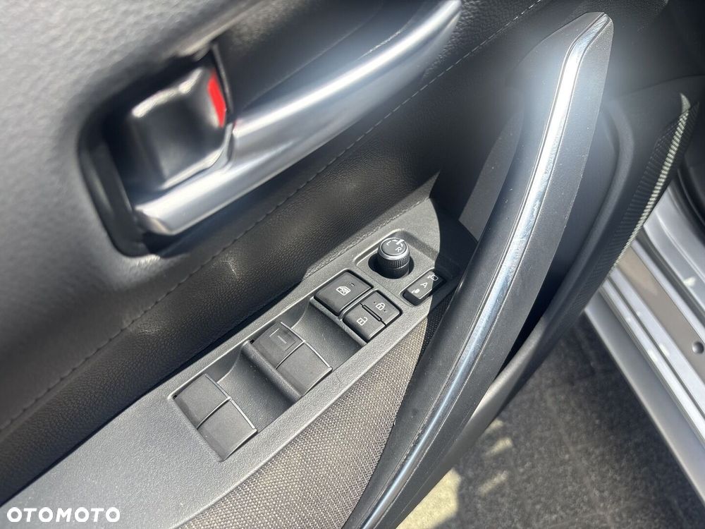 Toyota Corolla 1.8 Hybrid Comfort - 25
