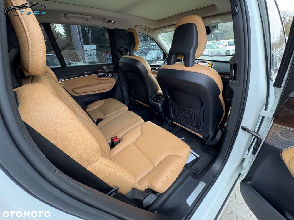 Volvo XC 90 T6 AWD R-Design 7os - 29
