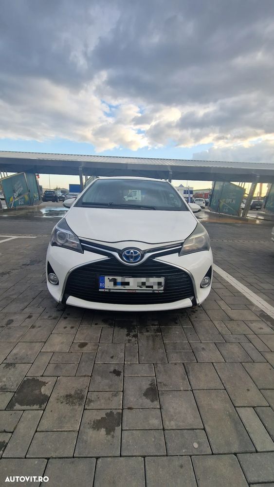 Toyota Yaris 1.5 VVT-i HSD Terra - 10