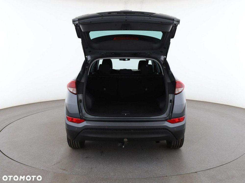 Hyundai Tucson 1.7 CRDI BlueDrive Style 2WD - 20