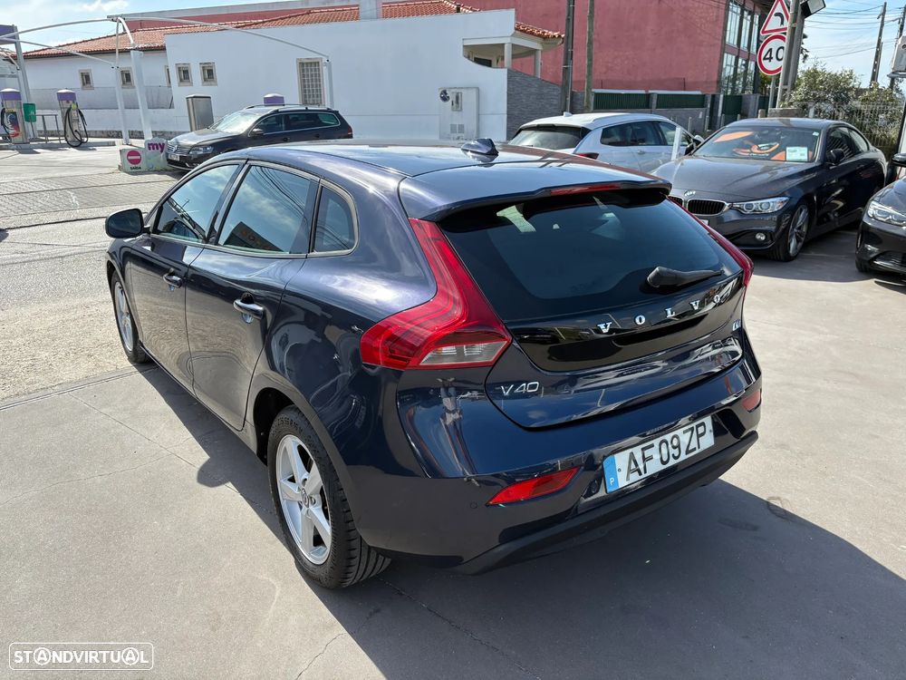 Volvo V40 D2 - 5