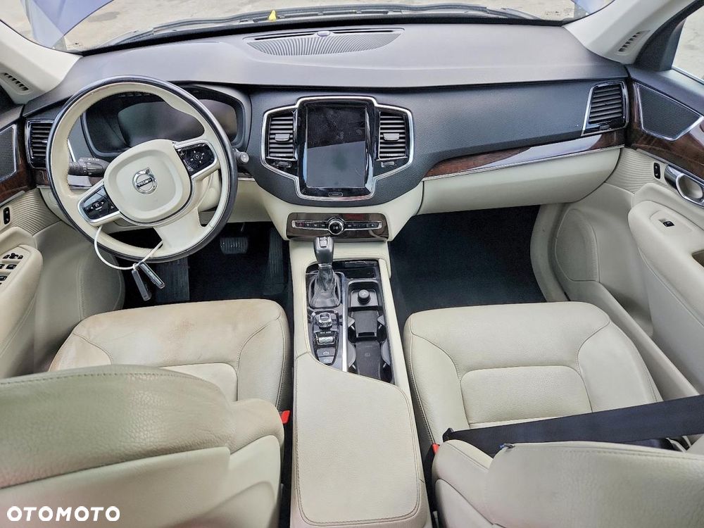 Volvo XC 90 T6 AWD Geartronic Momentum - 8