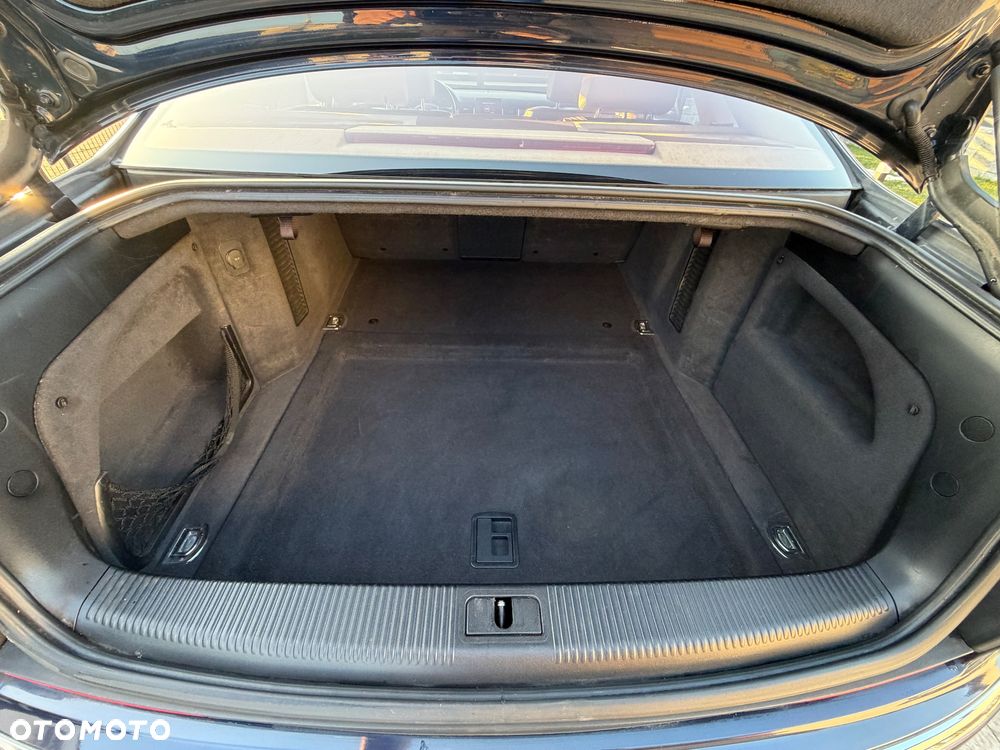 Audi A8 4.2 TDI Quattro - 34