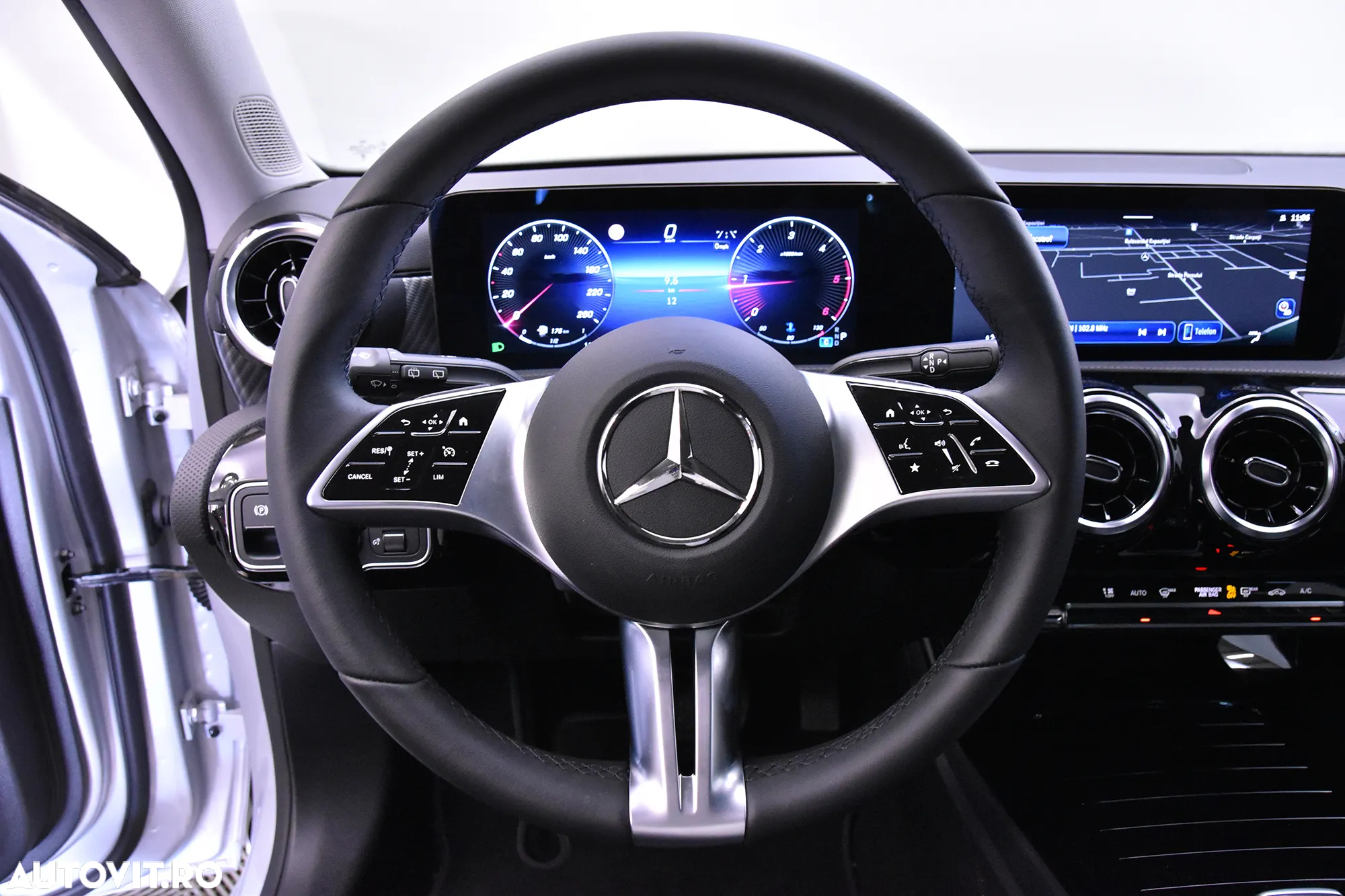 Mercedes-Benz A 180 d 8G-DCT Advanced Progressive - 17