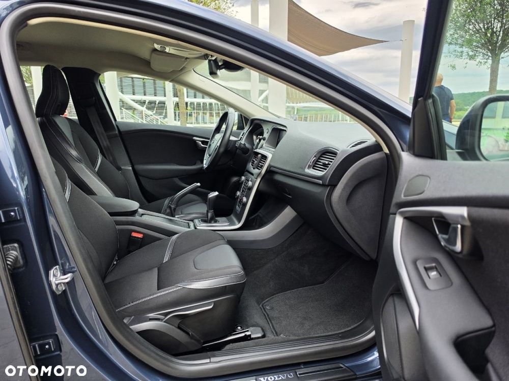 Volvo V40 - 27