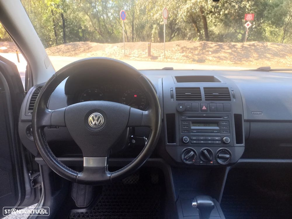 VW Polo - 16