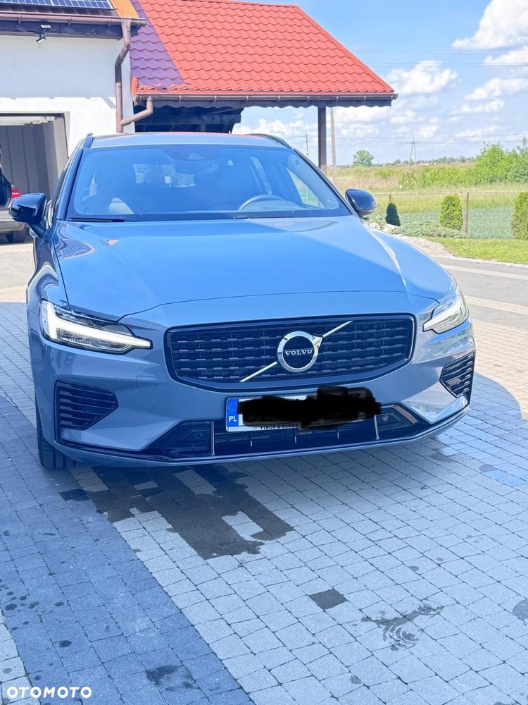 Volvo V60 T6 AWD Recharge Core - 1