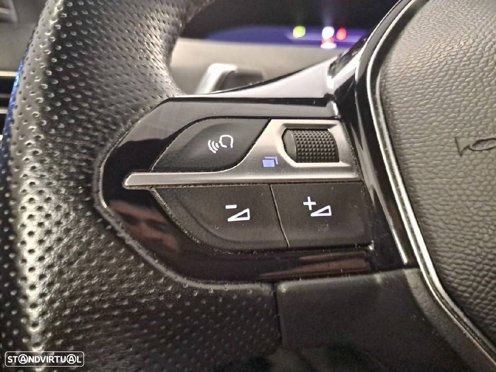 Peugeot 5008 1.2 PureTech GT EAT8 - 16