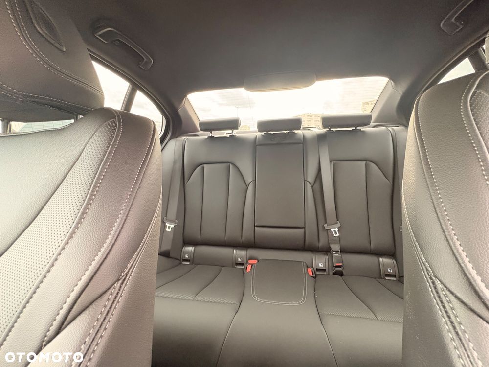 BMW Seria 3 320i M Sport - 6