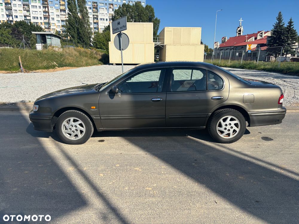 Nissan Maxima - 2