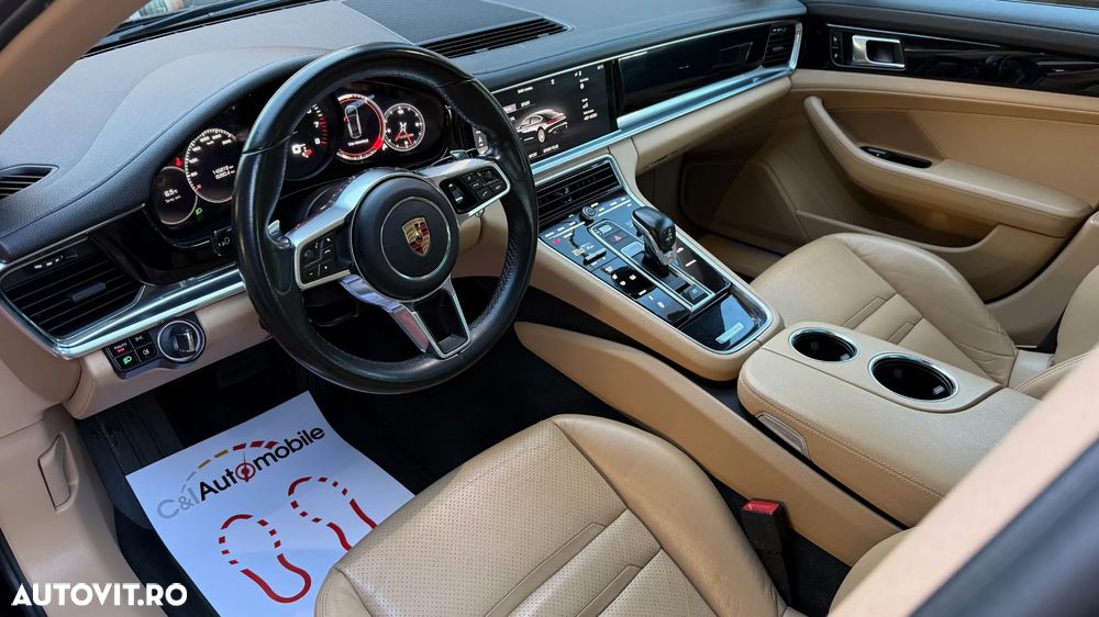 Porsche Panamera 4 - 9