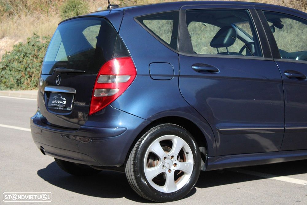 Mercedes-Benz A 150 Avantgarde Automatic - 11