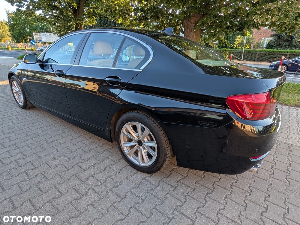 BMW Seria 5 520d - 14