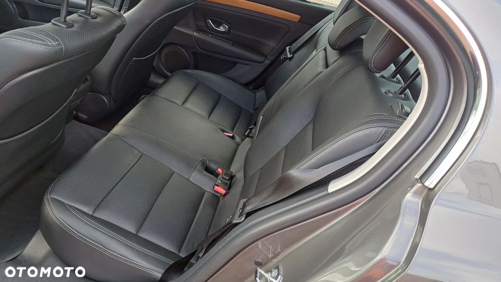 Renault Laguna 2.0 DCi FAP Initiale - 20