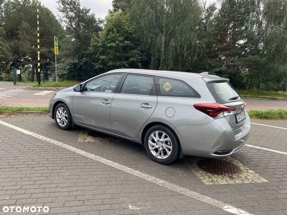 Toyota Auris 1.6 Active - 12
