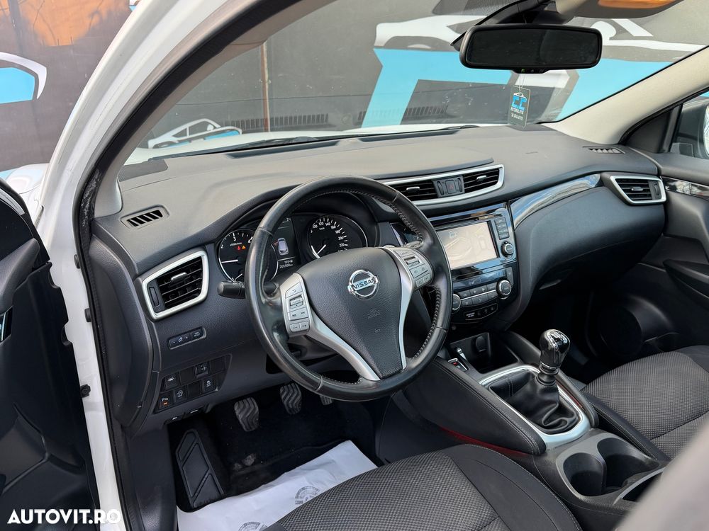Nissan Qashqai 1.6 DCI N-Connecta - 11